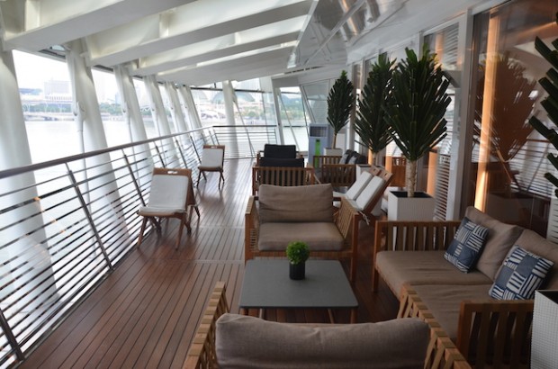 Louis-Vuitton-Marina-Bay-Singapore-the-deck-115