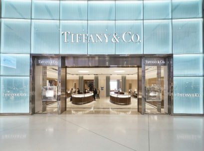 New stores boost Tiffany sales in Asia 