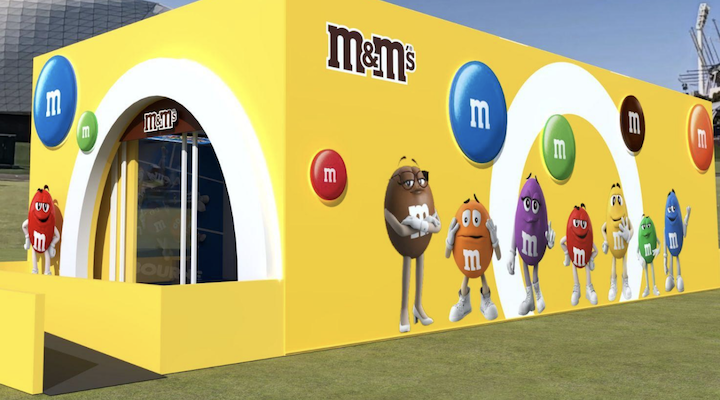 Image of an outdoor M&M's store